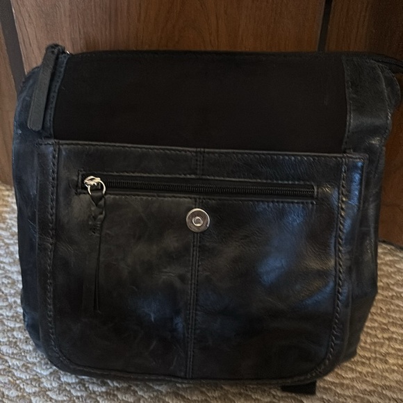 Sak Backpack - Picture 7 of 8